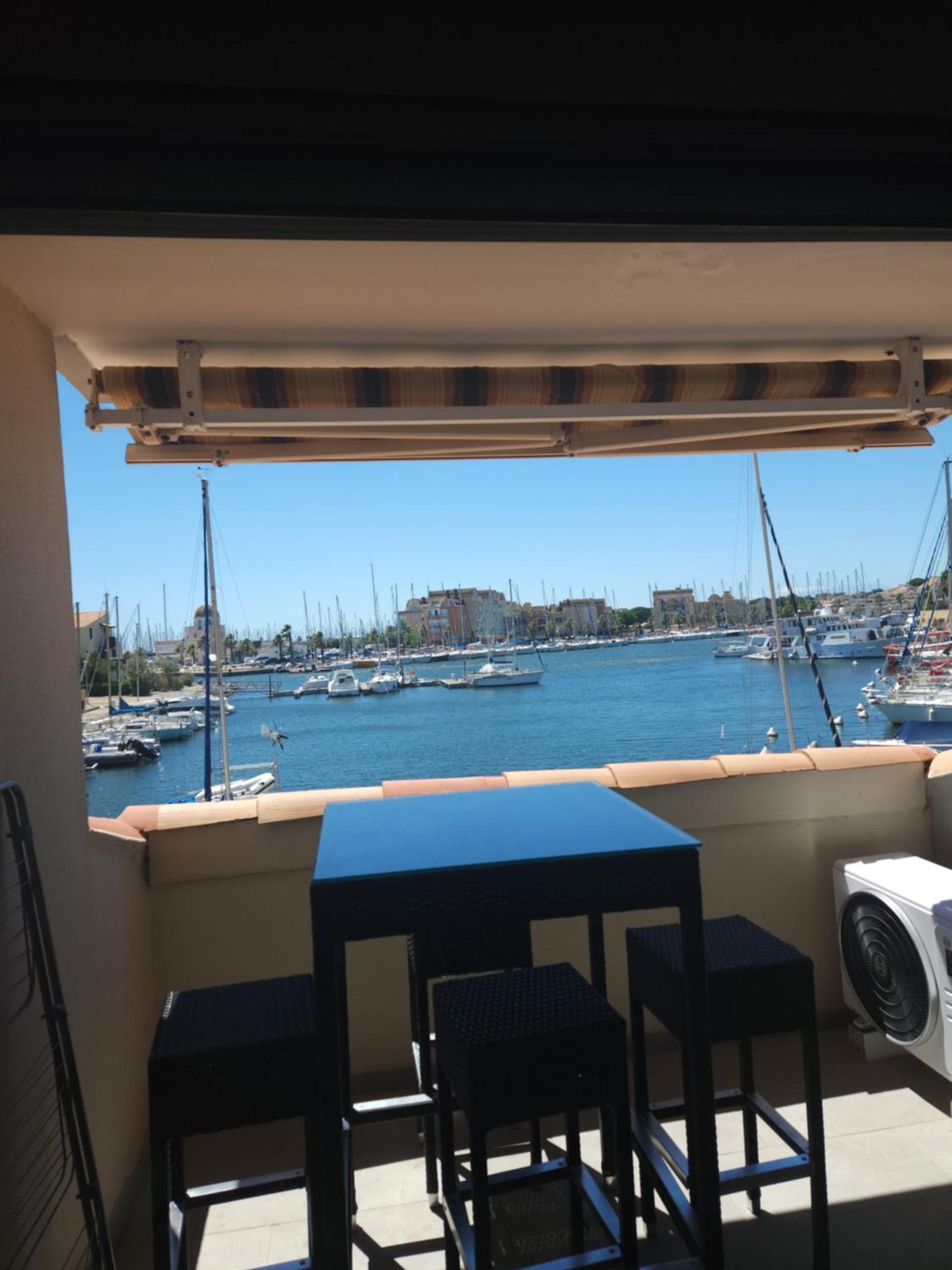 Confort Sur Le Port Gruissan Extérieur photo